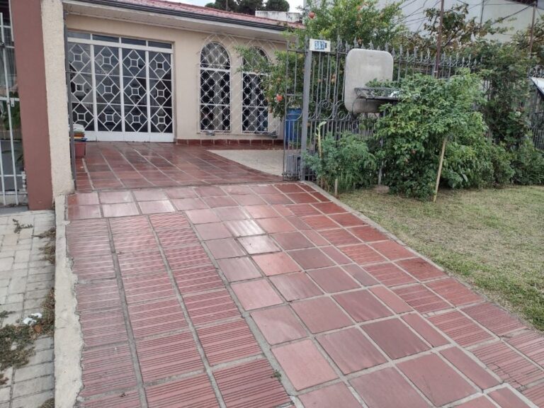 pr-curitiba-sitio-cercado-rua-sant-ana-do-itarare-casa-comercial-a-venda-633f1b2d-03