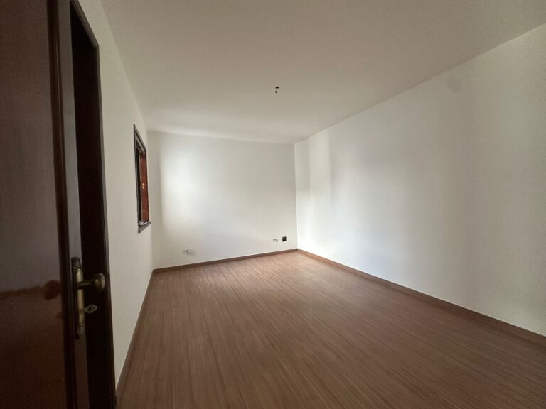 9 WhatsApp Image 2025-05-14 at 16.05.59 (2)